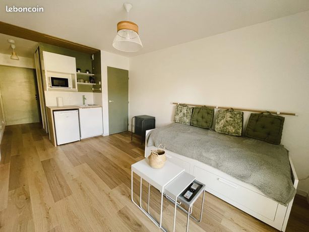 Studio meublé avec parking