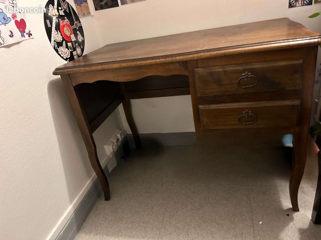 Bureau (image 1)