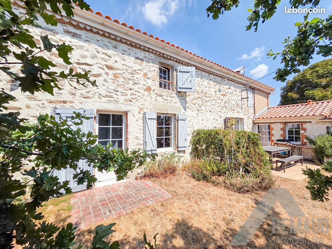 Maison 6 pièces 152 m² · à Aizenay · 152 m² · 332 300 €