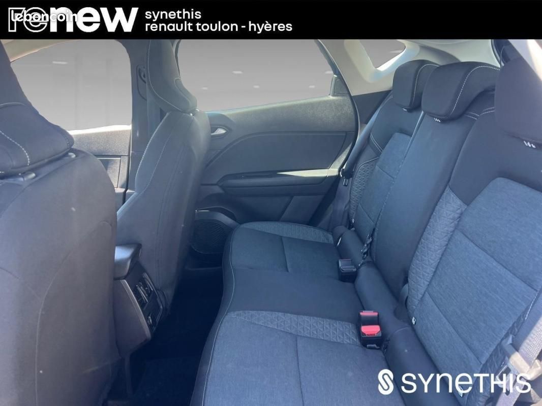 Renault Captur E-Tech 145 - 21 Business (image 9)