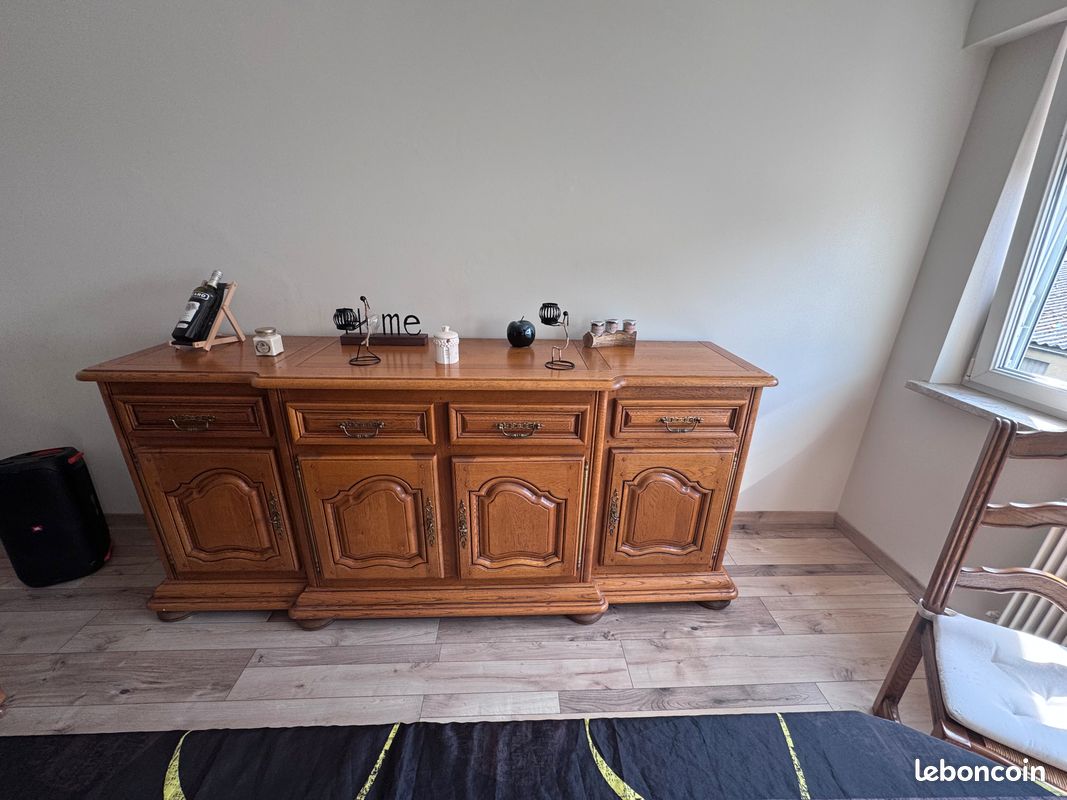 Mobilier en chéne (image 1)