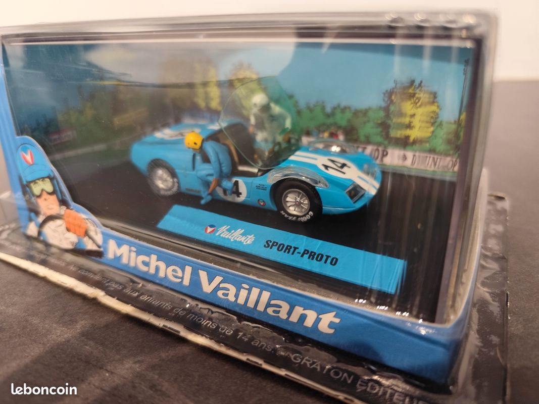 Lot De 3 Miniatures Michel Vaillant - Échelle 1:64 - Neuves Sous Blister