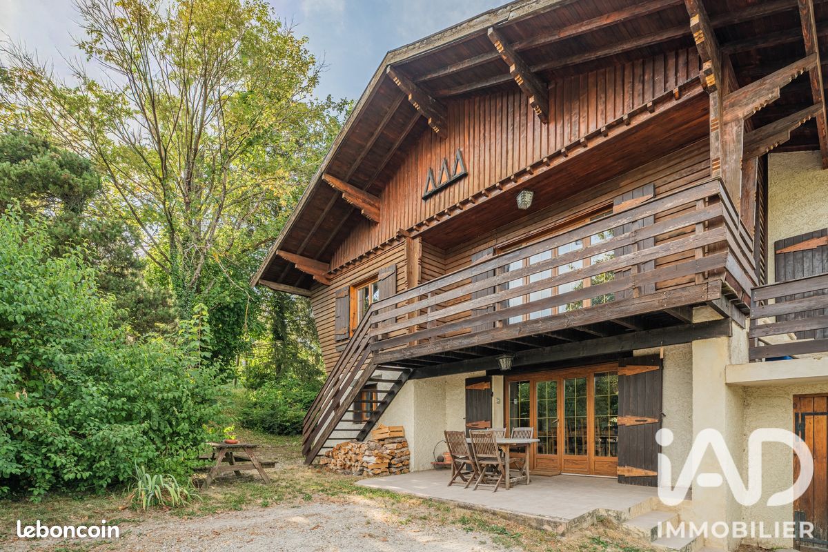Maison 7 pièces 123 m² · à Villages du Lac de Paladru · 123 m² · 239 000 €