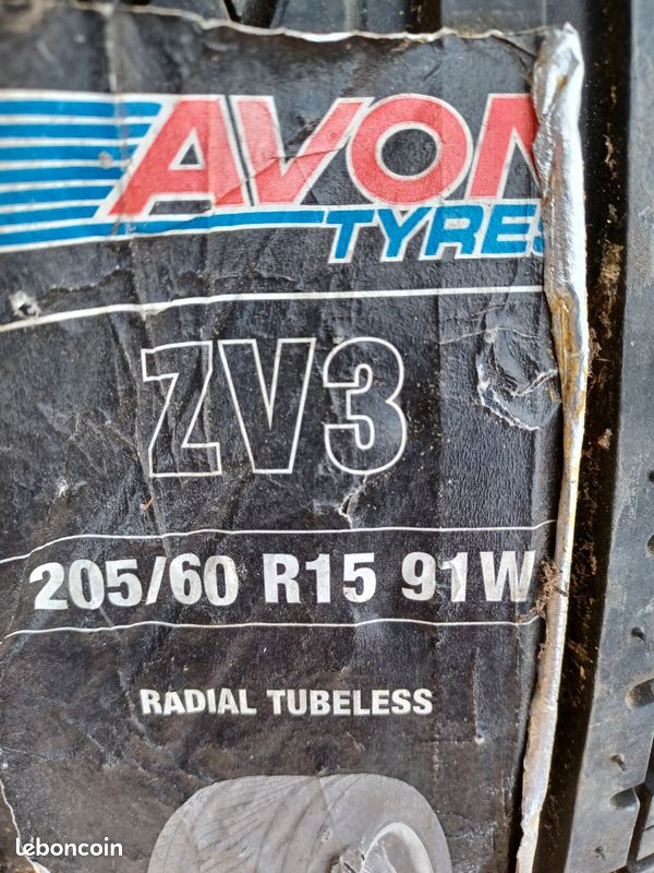Pneu 205/60r15 (image 1)