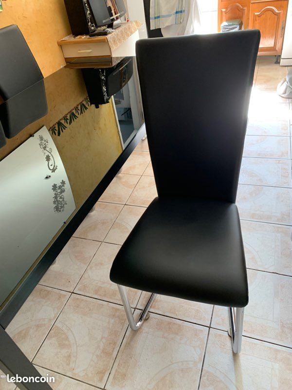 Table en verre (image 3)