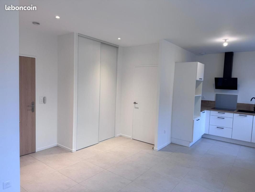 Appartement 2 pièces 45 m² · à Laval · 45 m² · 550 €