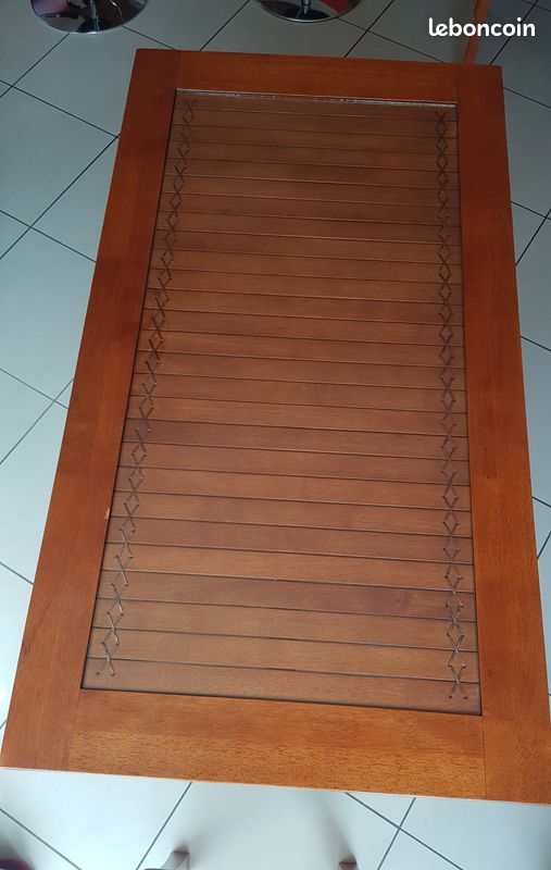 Table en bois asiatique (image 2)