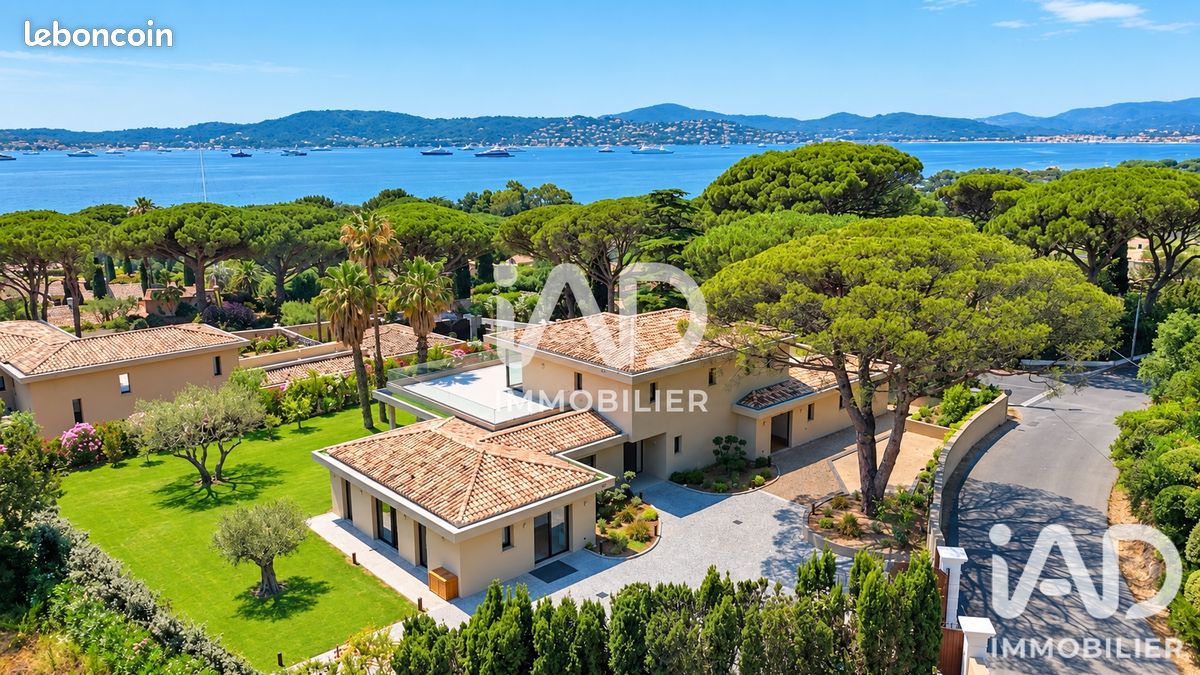 Maison 9 pièces 406 m² · à Grimaud · 406 m² · 8 900 000 €