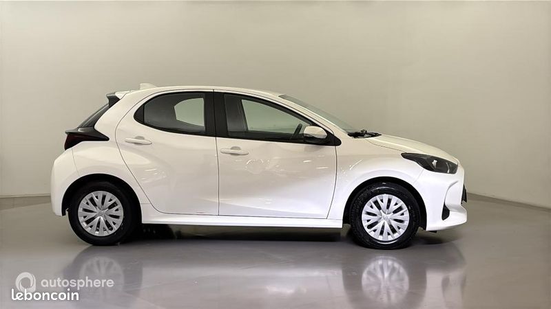 Toyota Yaris 116h Dynamic 5p MY22 (image 4)