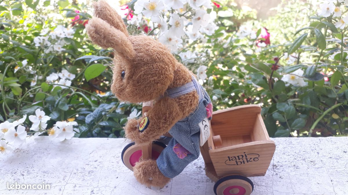 Jouet En Bois Ancien - Lapin Sur Roulettes - Déco Ou Collection