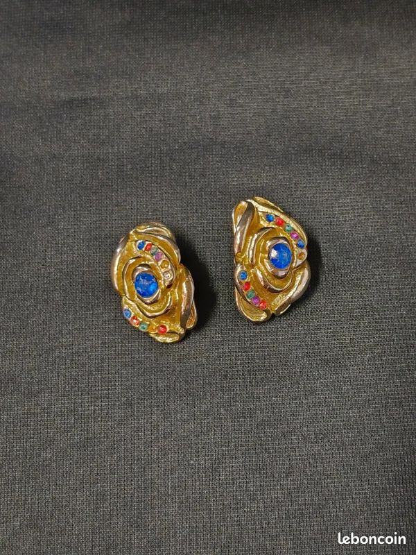 Boucles D'oreilles Vintage Clip - Ancienne Paire En Métal - Occasion (un Clip Peut être Faible)