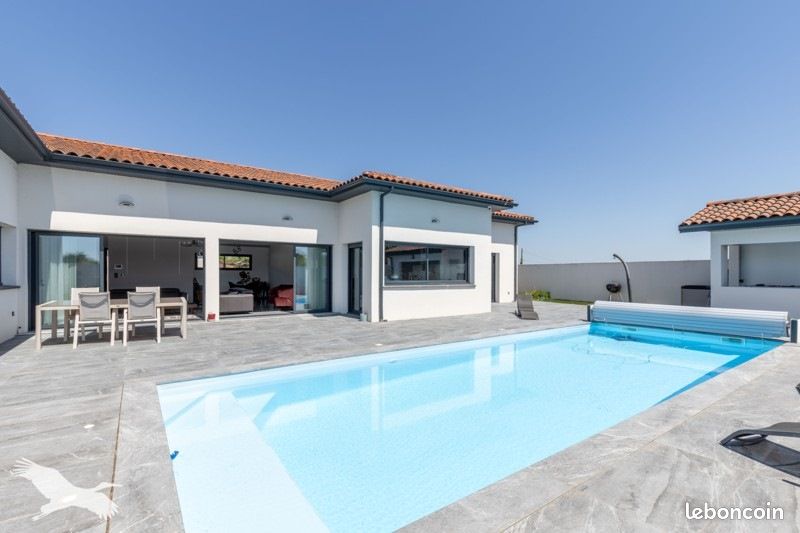 Maison 6 pièces 229 m² · à Pechbonnieu · 229 m² · 689 000 €