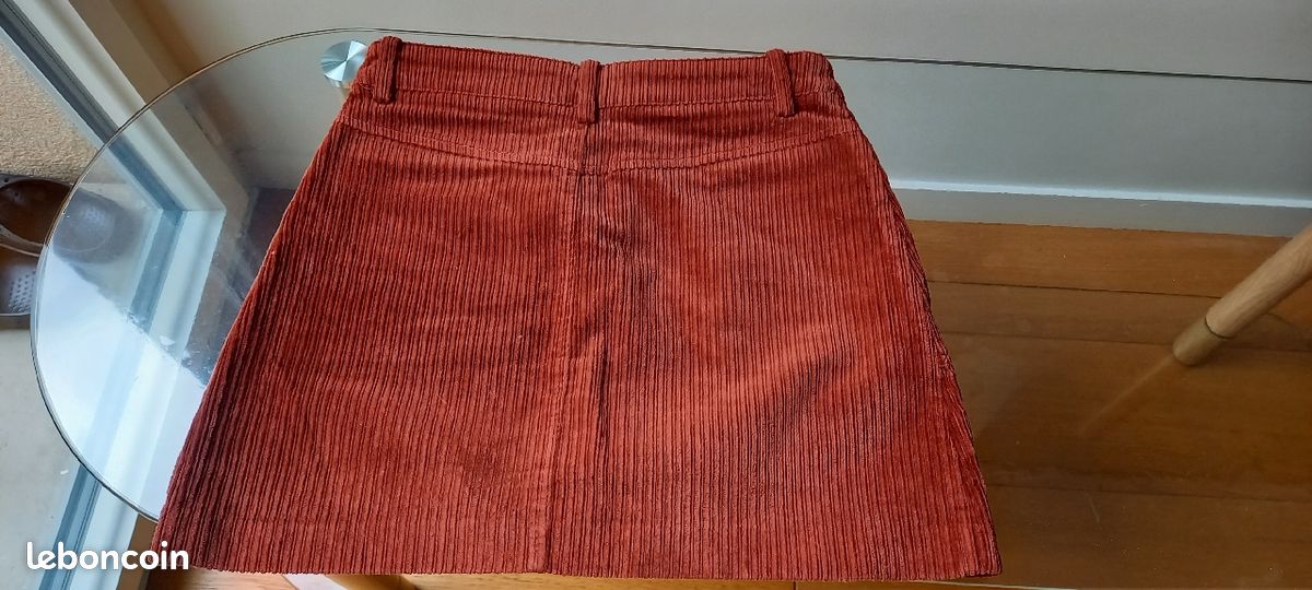 Jupe en velours zara taille 26 (image 2)