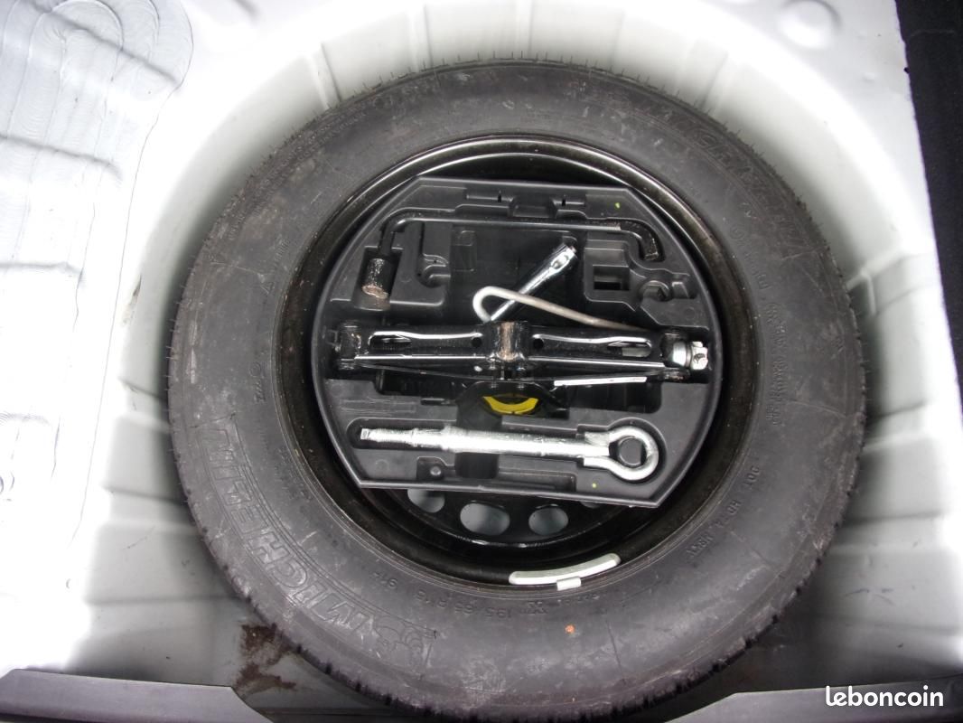 Citroën C4 VTi 95 Attraction (image 13)