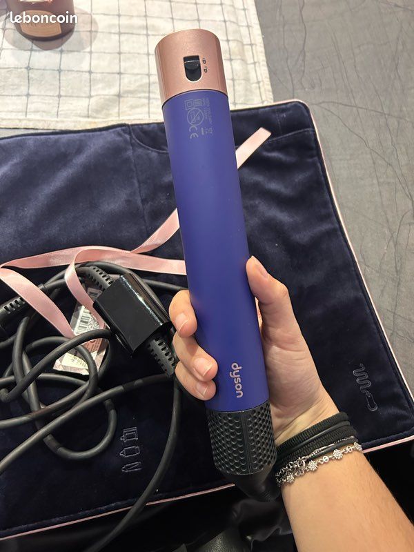 Dyson airwrap (image 3)