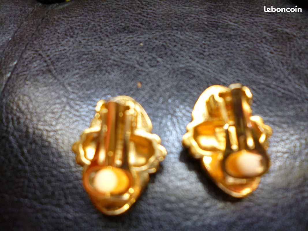 Boucles d'oreilles Guy Laroche (image 3)