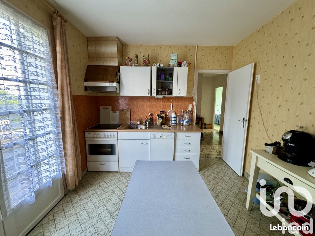 Maison 7 pièces 180 m² - Étriac 16250 (image principale 4)