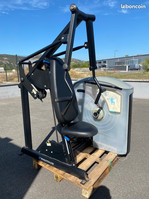 Chest press nautilus machine musculation professionnelle (image 1)