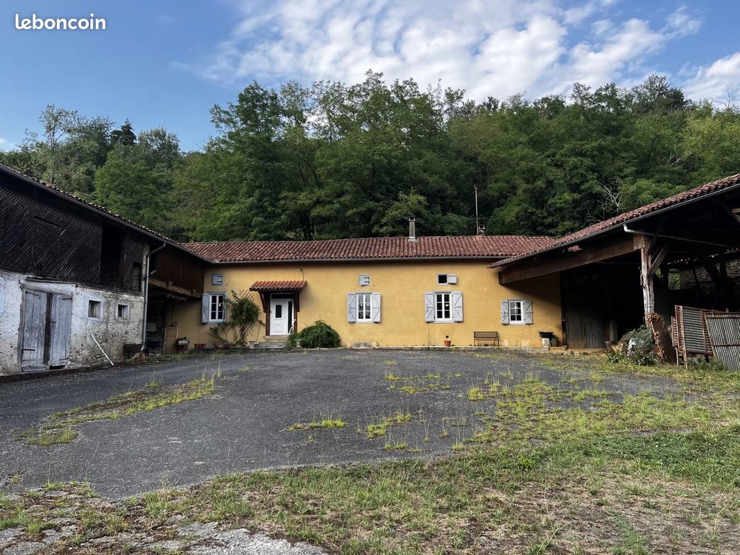 Maison 5 pièces 112 m² · à Villeneuve-de-Rivière · 112 m² · 149 500 €