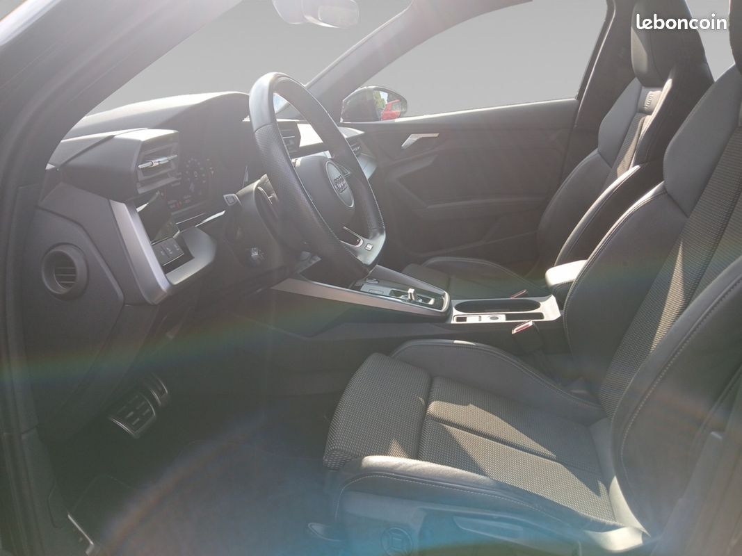 AUDI A3 Sportback 35 TDI 150 S tronic 7 S Line (image 10)