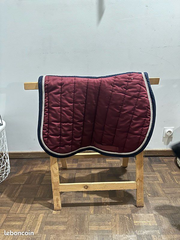 Tapis d’équitation bordeaux (image 2)