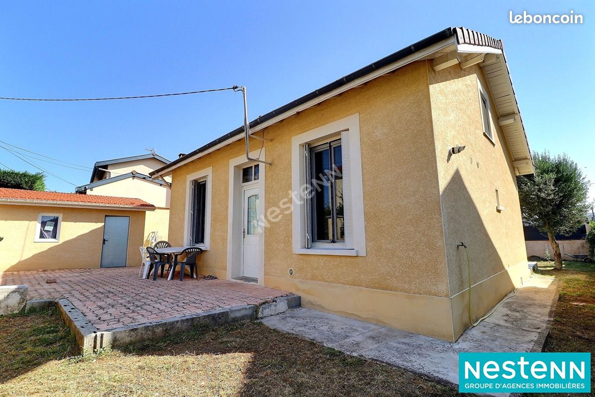 Maison 4 pièces 100 m² · à Décines-Charpieu · 100 m² · 359 000 €