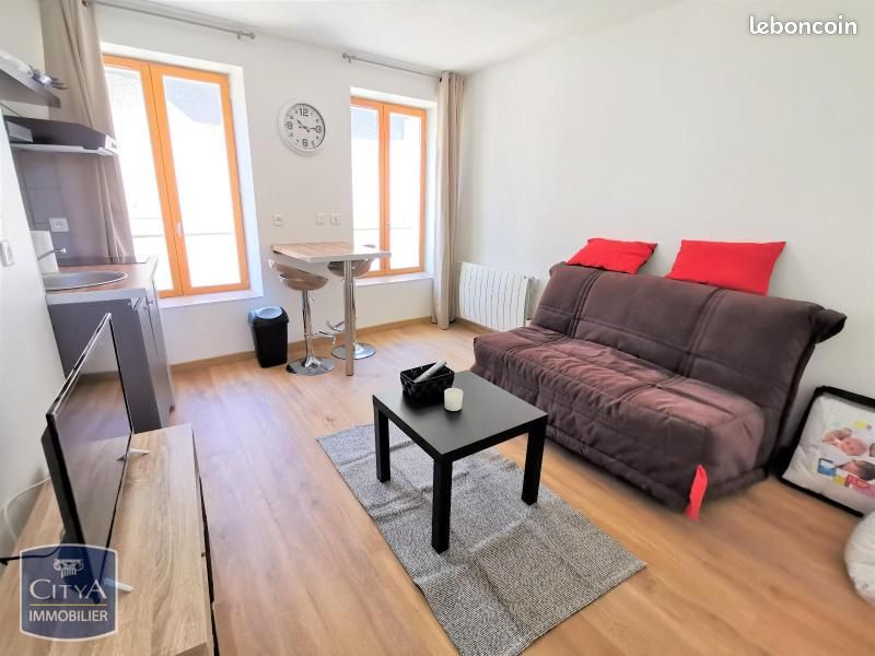 Appartement 1 pièce 16 m² · à Laon · 16 m² · 440 €