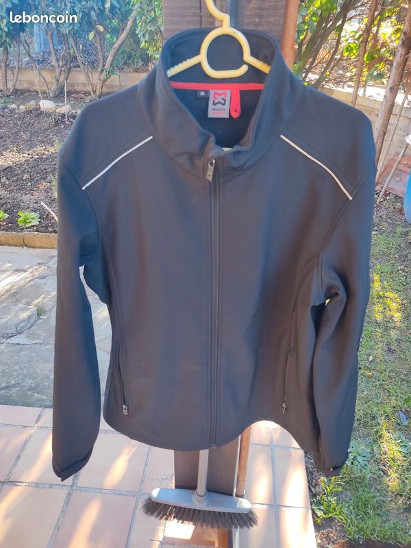 Veste Jacquette Noire LOANA - Taille 40, Neuve Avec étiquettes, Style élégant Et Formel