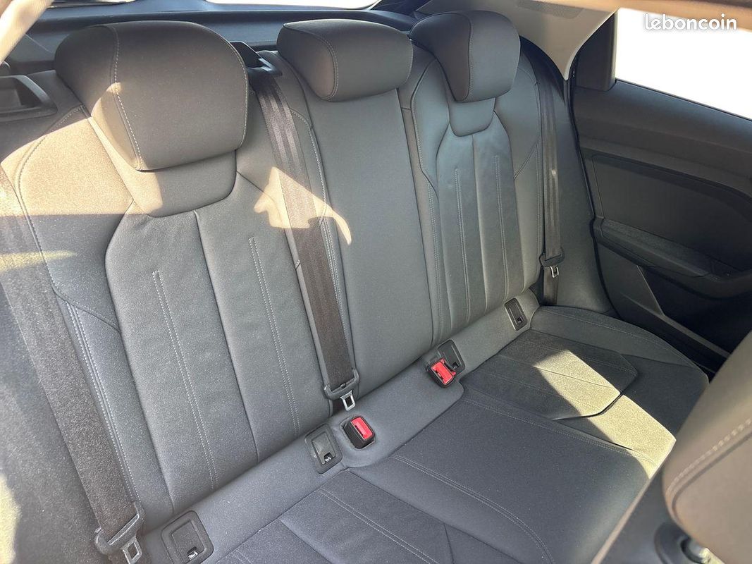 AUDI A1 Sportback 35 TFSI 150 ch S tronic 7 Design Luxe (image 10)