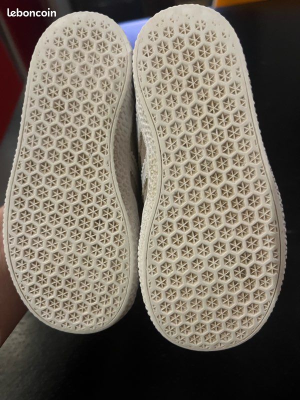 Basket adidas/ gazelle bébé taille 24 très bon état (image 5)