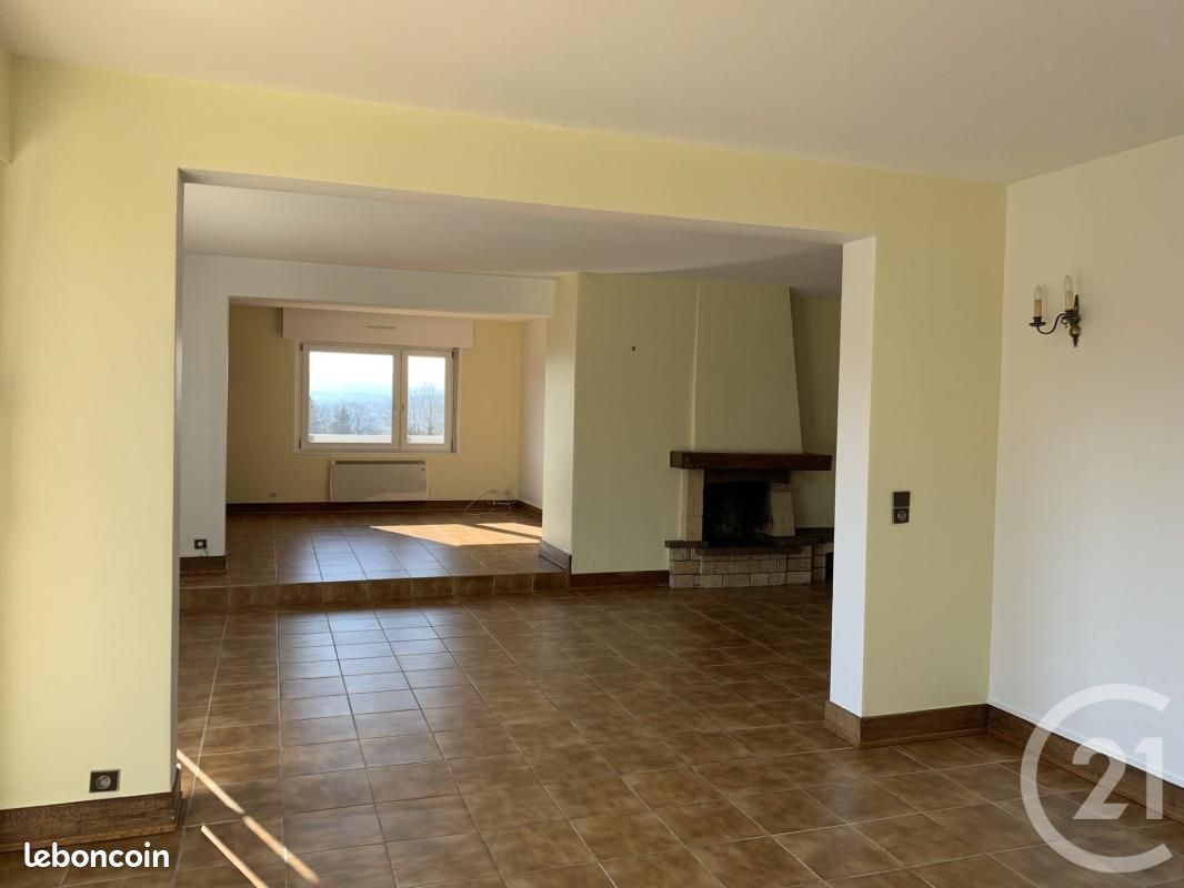 Appartement 6 pièces 137 m² · à Saint-Dié-des-Vosges · 137 m² · 189 000 €