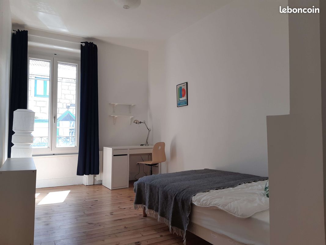 Appartement 3 pièces 49 m² · à Saint-Étienne · 49 m² · 560 €