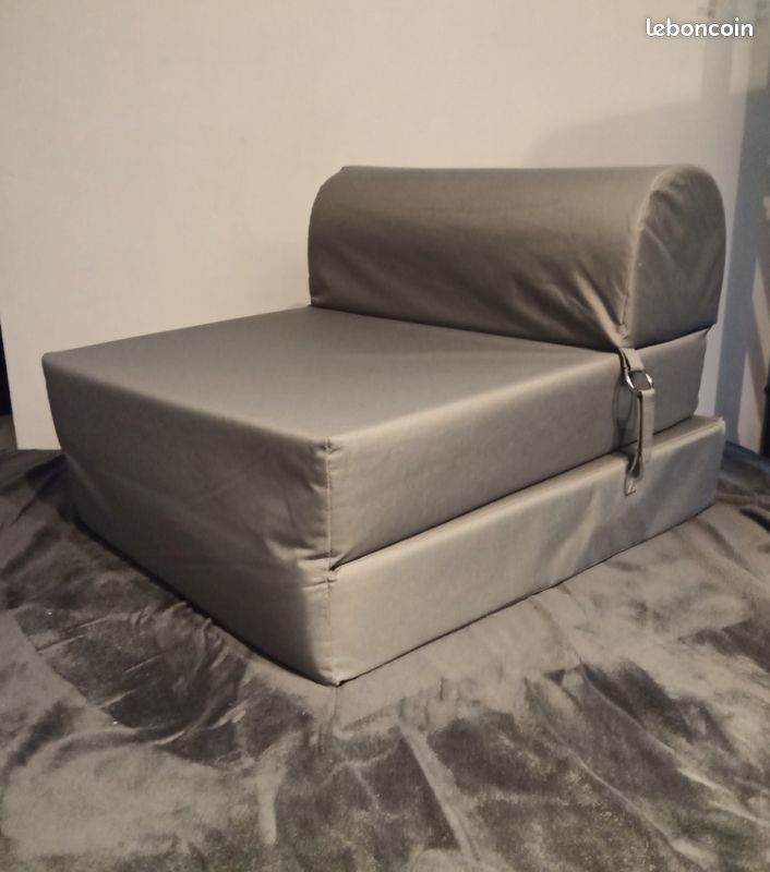 Chauffeuse 2-en-1 : fauteuil ou couchage (image 1)