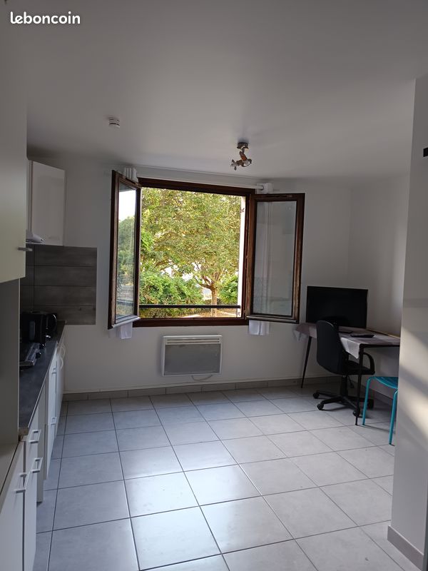 Appartement 2 pièces 30 m² · à Saint-Genis-Laval · 30 m² · 124 000 €
