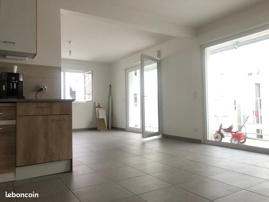 Appartement 4 pièces 87 m² · à Lagord · 87 m² · 1 050 €/mois