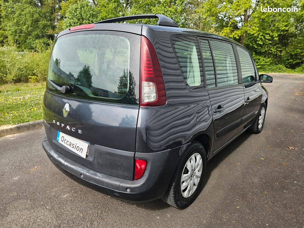 Renault Espace IV 2.0 DCi 130CV Célébration - 7 Places - CT OK - Révisé ✅️ (image 4)