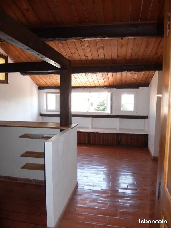 Appartement 1 pièce 22 m² · à Aix-en-Provence · 22 m² · 533 €