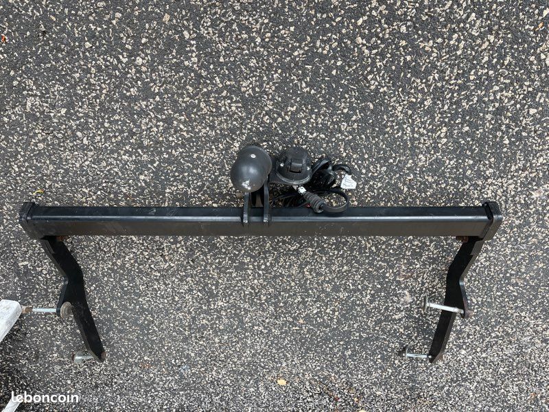 Attache remorque clio 3 break (image 1)