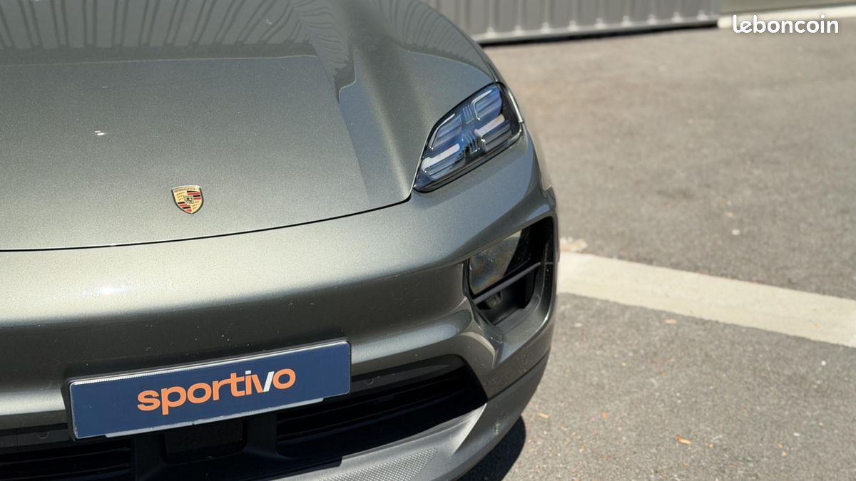 PORSCHE MACAN 4 - 100% Electric - 408 CH - Autonomie 611 km (image 5)