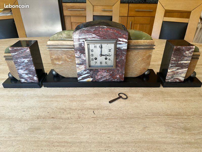 Horloge en marbre décorative fonctionnelle (image 1)