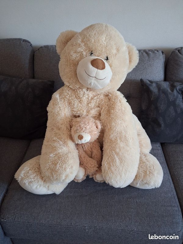 Ours en peluche 75 cm (image 1)