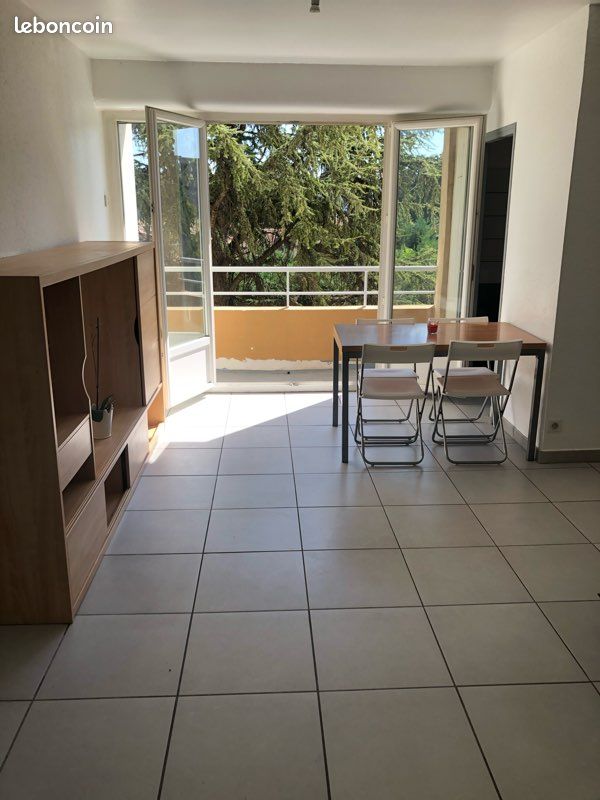 Appartement 1 pièce 28 m² · à Avignon · 28 m² · 500 €