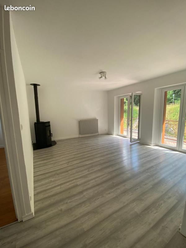 Appartement 4 pièces 90 m² · à Saint-Gervais-sous-Meymont · 90 m² · 706 €/mois