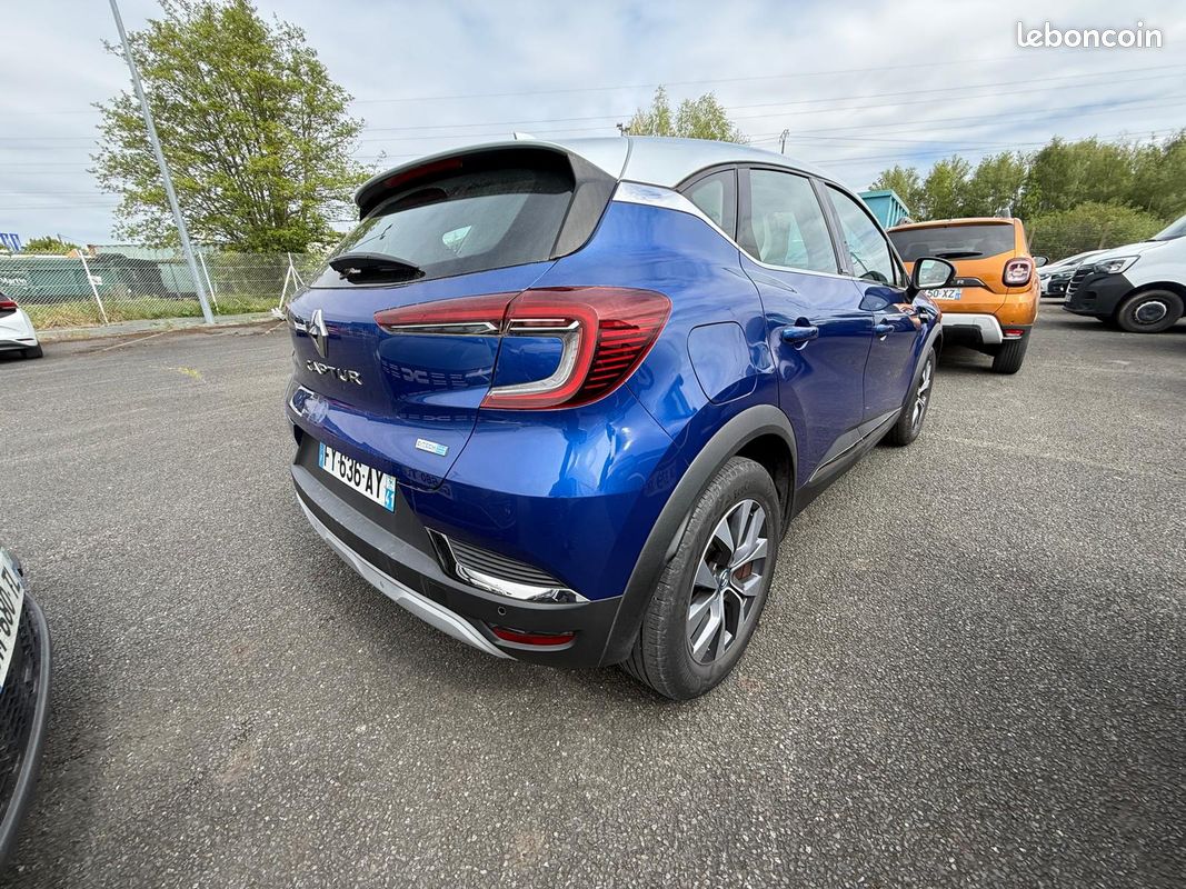 Renault captur 1.6 e-tech plug-in 160 intens (image 3)