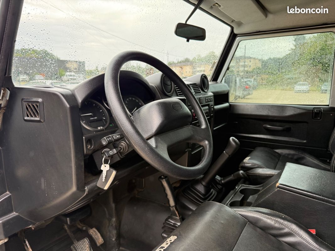 LAND ROVER DEFENDER 90 II STATION WAGON Defender 90 S Historique Complet / Entretien Complet (image 7)