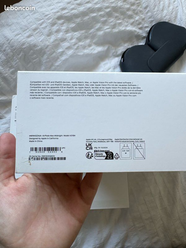 AirPods Max (image 13)