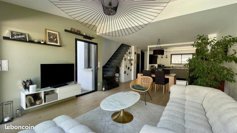 Maison 5 pièces 102 m² · à Rennes · 102 m² · 690 000 €