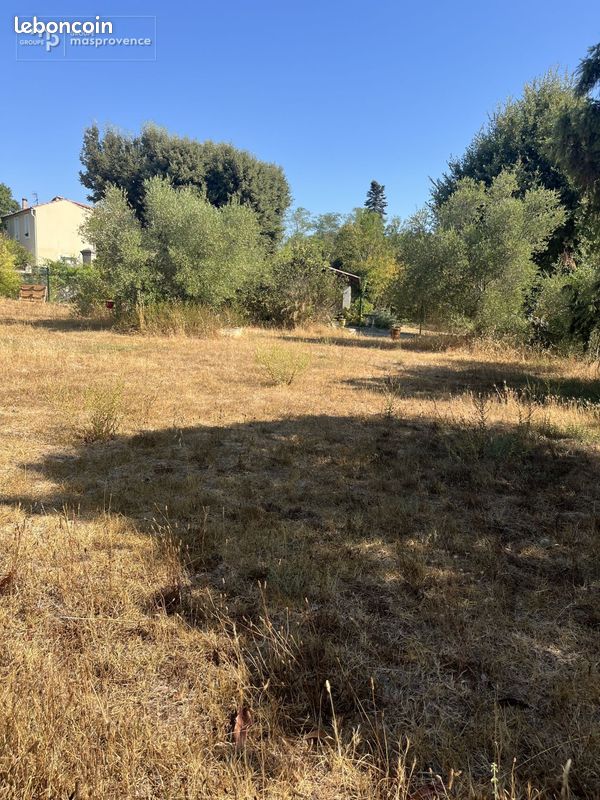 Terrain 475 m² · à Sussargues · 210 000 €