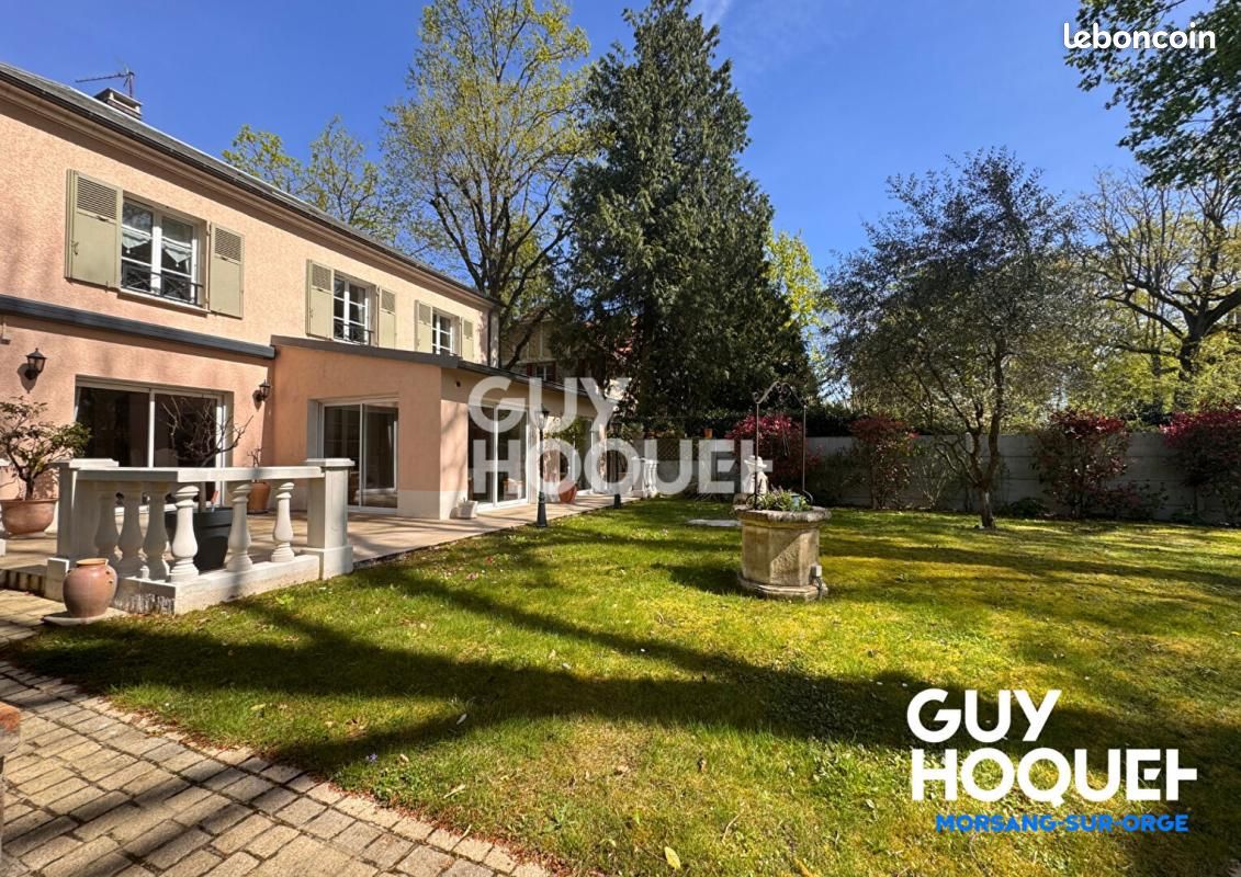 Maison 8 pièces 250 m² · à Morsang-sur-Orge · 250 m² · 749 000 €