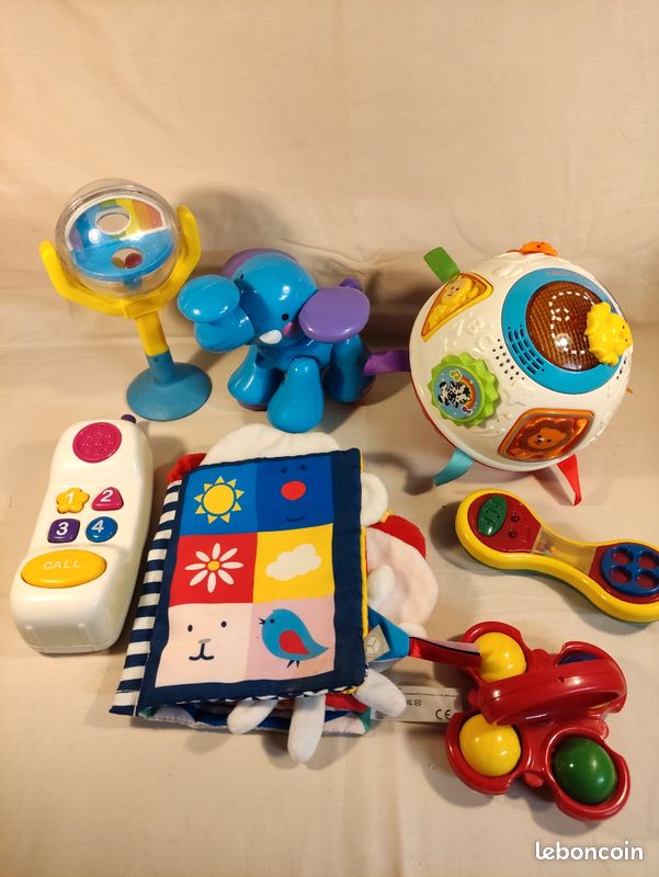 Lot 20 jeux bébé (image 1)